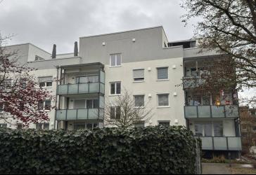 Kernsanierte 4-Zimmer-Wohnung mit Wohlfühlcharakter in Schierstein