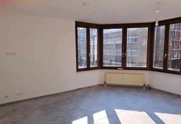 Gepflegte, komplett renovierte 3-Zimmer-Wohnung – zentral und ruhig