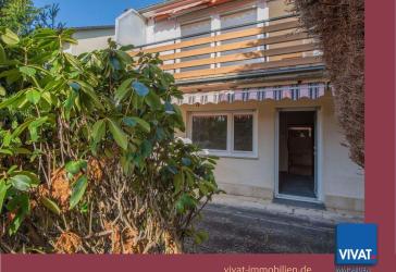 KÄUFERPROVISIONSFREI! Sanierungsbedürftiges EFH mit Garage & Stellplatz in ruhiger Wohnlage.