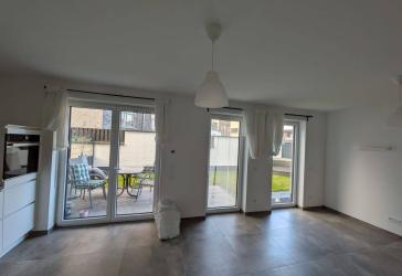 Moderne Erdgeschosswohnung mit Garten und Terrasse in Frechen