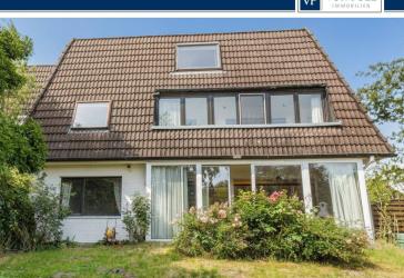 Sehr großzügiges Doppelhaus in ruhiger Seitenstraße mit Wellnessfaktor