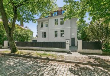 Vorschaubild Villa