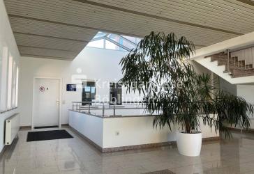 Helles, funktionales Büro zur Miete