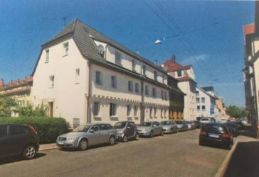 Vollvermietetes WG-Haus in Stuttgart, 10 Zimmer, 4,84 % Rendite, provisionsfrei