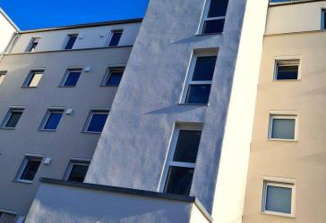 Karlshorst: direkt am S-Bahnhof in denkmalgeschütztem Altbau