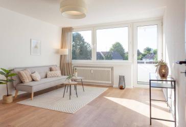 Frisch renovierte 3-Zimmer Eigentumswohnung mit Südbalkon und Aufzug