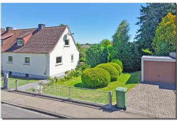 Niedliche Doppelhaushälfte in Vellmar auf knapp 1200 m² Grundstück,