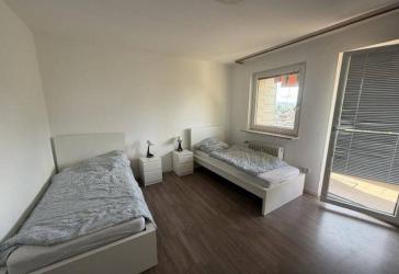 Helle, renovierte 3-Zimmer-Wohnung mit Balkon - Bezugsfrei & Monteurswohnung