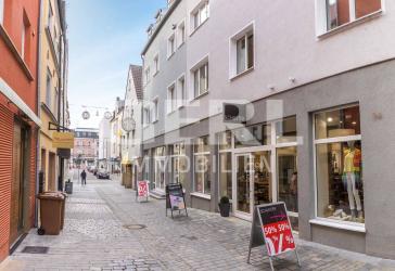 Geräumige 2-Zimmer Wohnung mit Aufzug im Straubinger Stadtzentrum