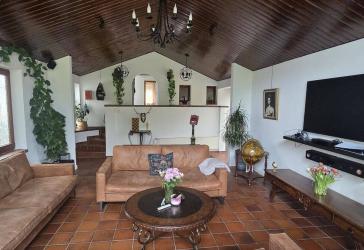 Privatverkauf – Einfamilienhaus 178 m² | 6 Schlafzimmer | Garten | Sauna | Top-Anbindung Frankfurt/Mainz
