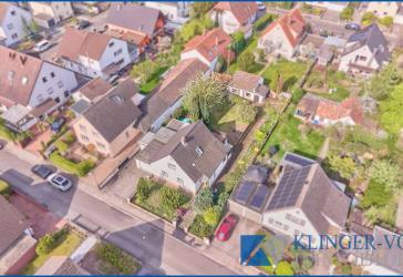 ** Satte 756 m² Süd-Westlage ** älteres Einfamilienhaus zum Neu-Gestalten!