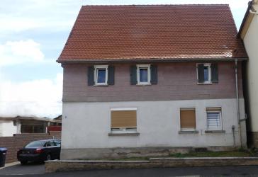 Provisionsfrei für Ersteher - Wohnhaus mit Nebengebäude in Gießen-Lützellinden - Zwangsversteigerung!
