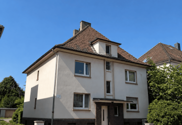 Voll vermietetes Mehrfamilienhaus mit fünf Einheiten und Garagen in Bochum-Wattenscheid