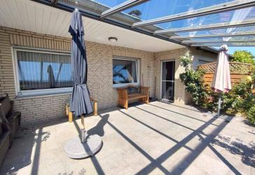 Familientraum mit Kamin, Außensauna und Doppelgarage auf 1.262 m² Grundstück