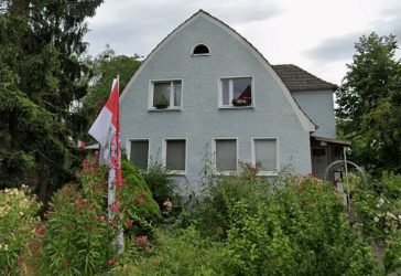 Handwerkerwohnung zum Restausbau und großem Garten