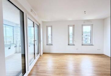 Exklusive 4-Zi-Wohnung im Zollhafen: mit zwei Bädern, Markenküche und Wintergarten