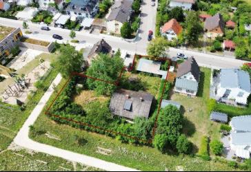 Großzügiges Baugrundstück mit Altbestand und vielseitigem Entwicklungspotenzial