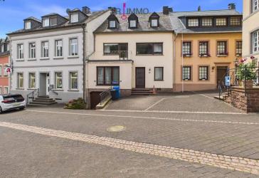 Charmantes Wohnhaus mit Prümzugang und Entwicklungspotenzial