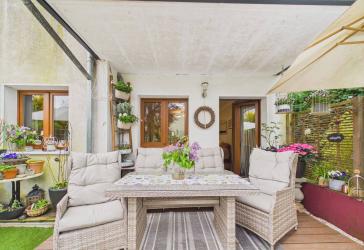 Bezugsfreie 5-Zimmer-Residence mit Gartenrefugium, Sonnenterrasse & interner Aufzugsanlage