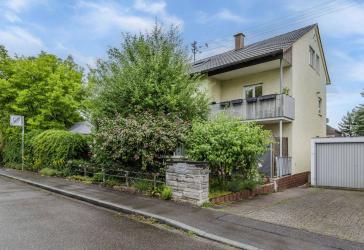 Familienfreundliches Zweifamilienhaus im begehrten Schlösslesfeld