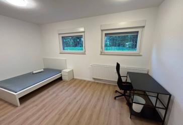 Möblierte 3 Zimmer Wohnung. Kernsaniert super Zustand!