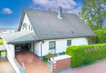 Top gelegenes Mehrfamilienhaus mit 3 Wohneinheiten