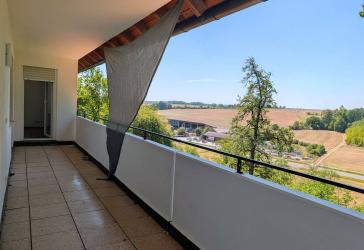 Sonnige 5-Zimmer-Wohnung mit traumhaftem Fernblick