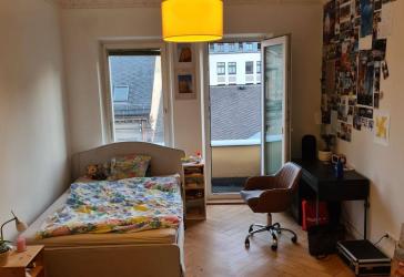 1 Zimmer 16m² Schöner Altbau Stadtpark Fürth 80m² WG | Sofort Verfügbar