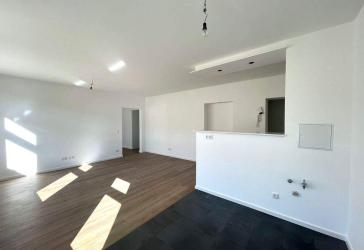 Wir sanieren für Sie!!! Jetzt super moderne Altbauwohnung sichern!