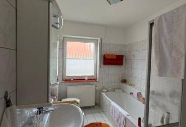 Schöne 3-ZKBB Wohnung in ruhiger und doch zentraler Lage