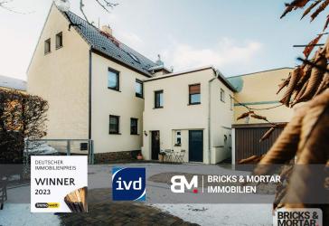 Modernisierte Doppelhaushälfte auf über 1.000 m² Grundstück