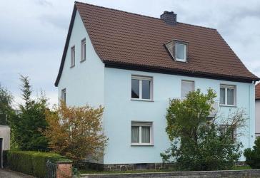 Helle Dachgeschosswohnung, ruhig und zentral gelgen