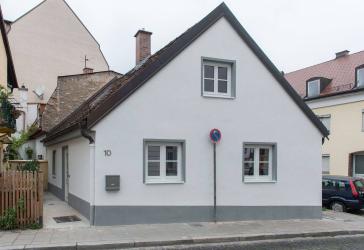 Haus/Wohnung Obergiesing: Traditionshäuschen, voll saniert, von privat