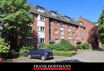 Gepflegte Eigentumswohnung mit Stellplatz direkt an der Grenze zu Hamburg in Halstenbek