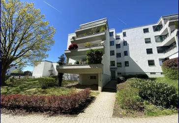 Einziehen und Wohlfühlen -- moderne 2,5-Zimmerwohnung mit Balkonterrasse!