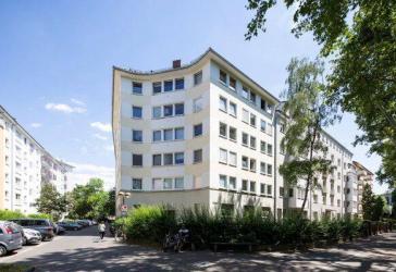 Großzügige 4-Zimmer-Wohnung mit 120 m², Balkon und Einbauküche