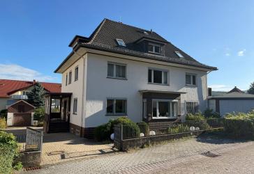 Stilvolles Zweifamilienhaus in Seesen zu verkaufen.