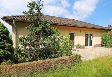 Charmanter Bungalow, ruhig gelegen mit praktischer Anbindung!