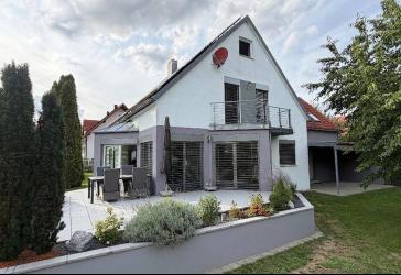 Freistehendes Einfamilienhaus - Ein Juwel, das seines Gleichen sucht!