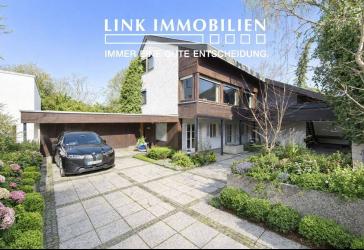 Schönes Grundstück mit 2-FH in hervorragender Lage am Killesberg