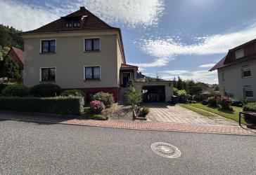 Zweifamilienhaus