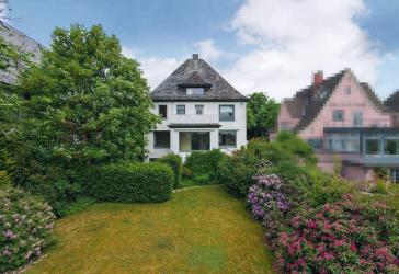 Stilvolle Altbauvilla in begehrter Lage auf der Westlichen Höhe
