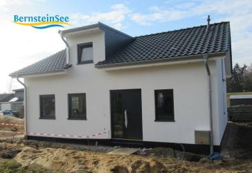 Großzügiges Einfamilienhaus am Bernsteinsee