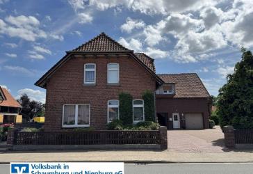 Ehrwürdiges Ein- bis Zweifamilienhaus + ETW mitten in Steyerberg