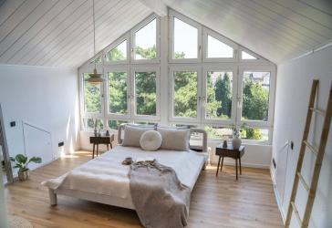 Außergewöhnliche Loft-Dachgeschosswohnung | Erstbezug nach Sanierung | 76 m² | 5 m Deckenhöhe