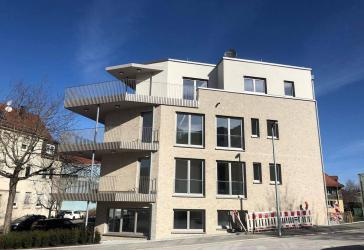 Albstadt-Ebingen: 2,5-Zimmer-Wohnung mit Dachterrasse und Stellplatz zur Miete!