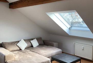 Moderne 2-Zimmer-Wohnung DG in Hanau-Mittelbuchen