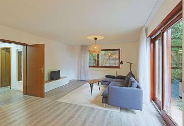 Möblierte Erdgeschosswohnung mit idyllischer Terrasse