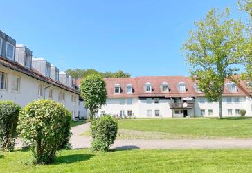 Hochparterre-Wohnung in ruhiger grüner Lage mitten im historischen Ortskern von Riem, Whg.-Nr. 50