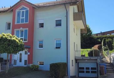 Helle 4-Zimmer-Wohnung mit eigener Dachterrasse in zentraler Lage